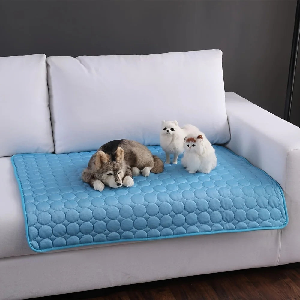 Cooling Blanket for Pets.